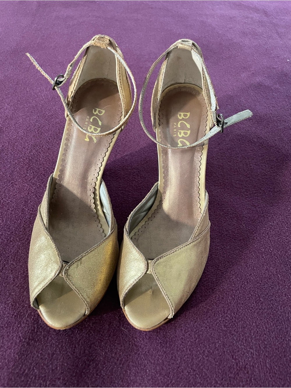 BCBG Metallic Gold Open-Toe Ankle-Strap Stacked Wood Wedges, size 7